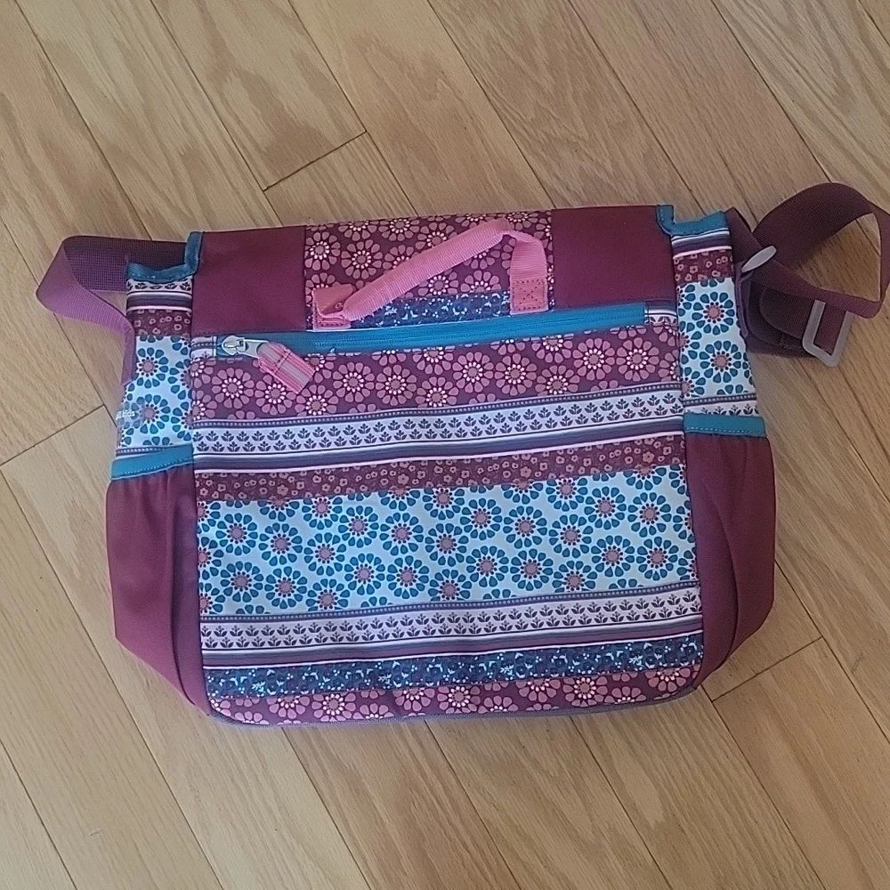 Garnet Hill Eco Messenger Bag